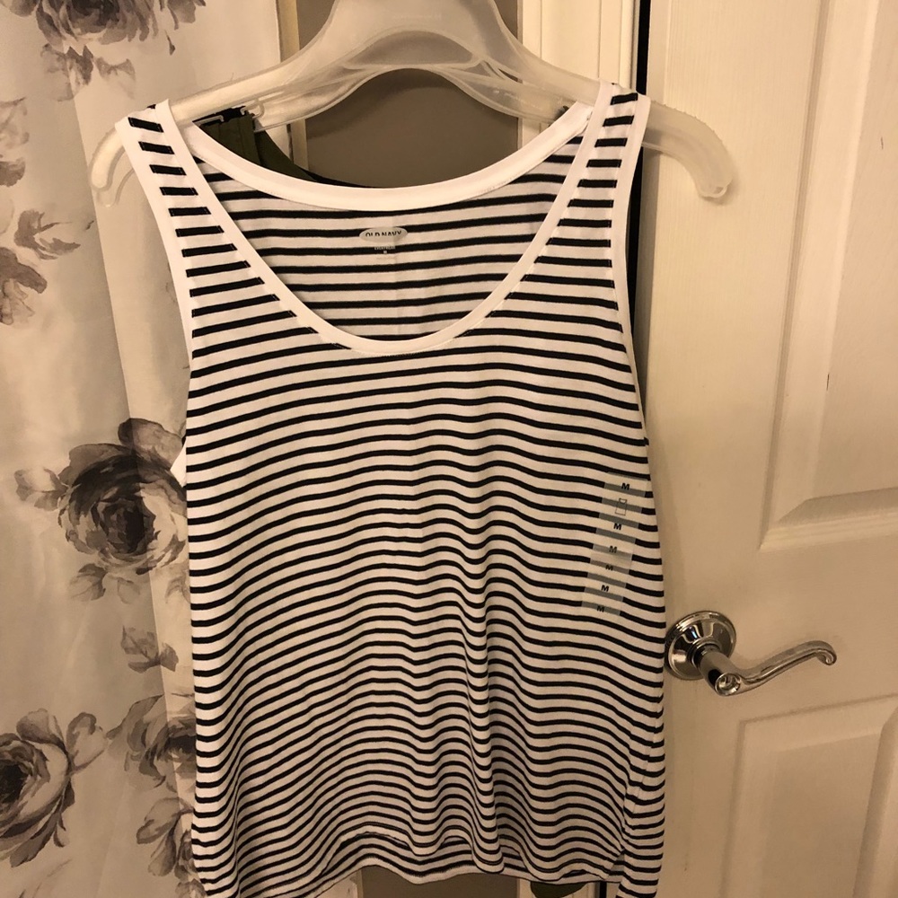 Old Navy Tank tops